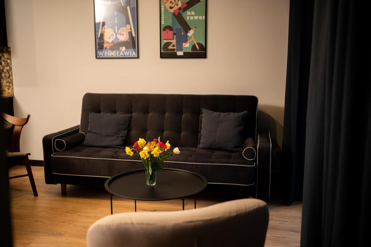 Apartament No1 Wyszynskiego Wroclaw Ngoại thất bức ảnh